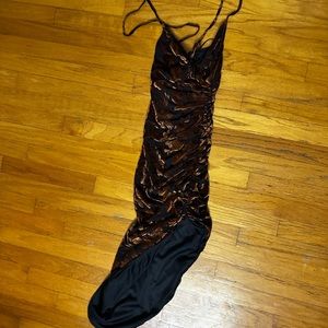 Windsor sz: small velvet chocolate & black evening dress